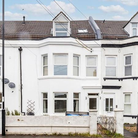 Cosy Flat In Burgess Hill, Sussex Apartment Bagian luar foto